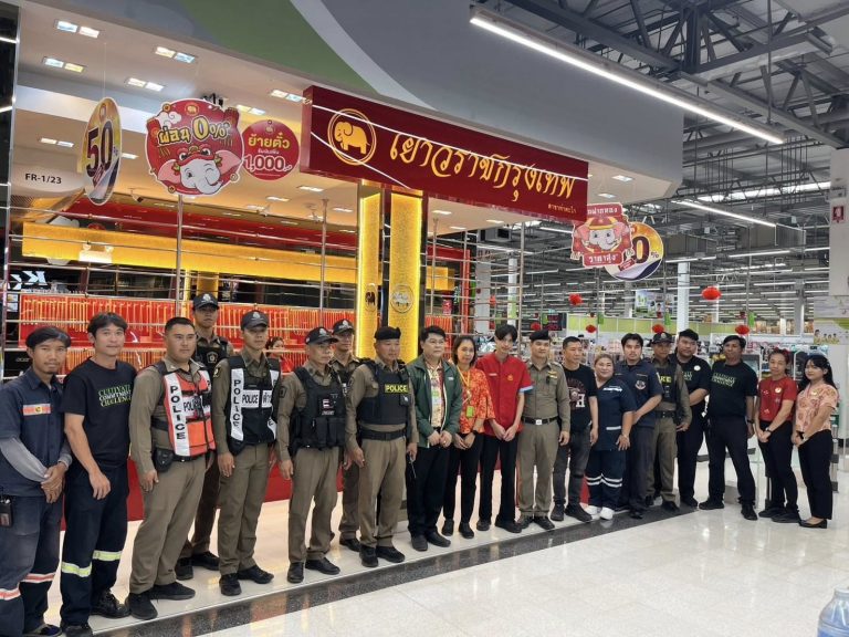 สภ.ท่าตะโก ร่วมกับห้างบิ๊กซี และร้านทองเยาวราชกรุงเทพ ซักซ้อมแผนเผชิญเหตุคนร้ายชิงทรัพย์ร้านทองเยาวราชกรุงเทพ สาขาบิ๊กซี ท่าตะโก
