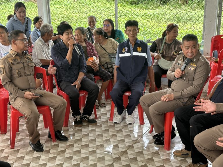 สภ.ท่าตะโกลงพื้นที่พบปะประชาชนรับฟังปัญหาจากผู้เดือดร้อน